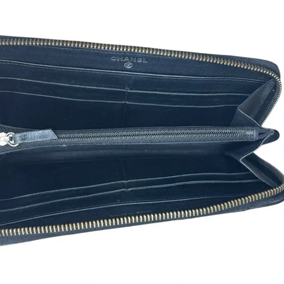 Chanel Reissue Matelasse Caviar Wallet - Picture 7 of 8